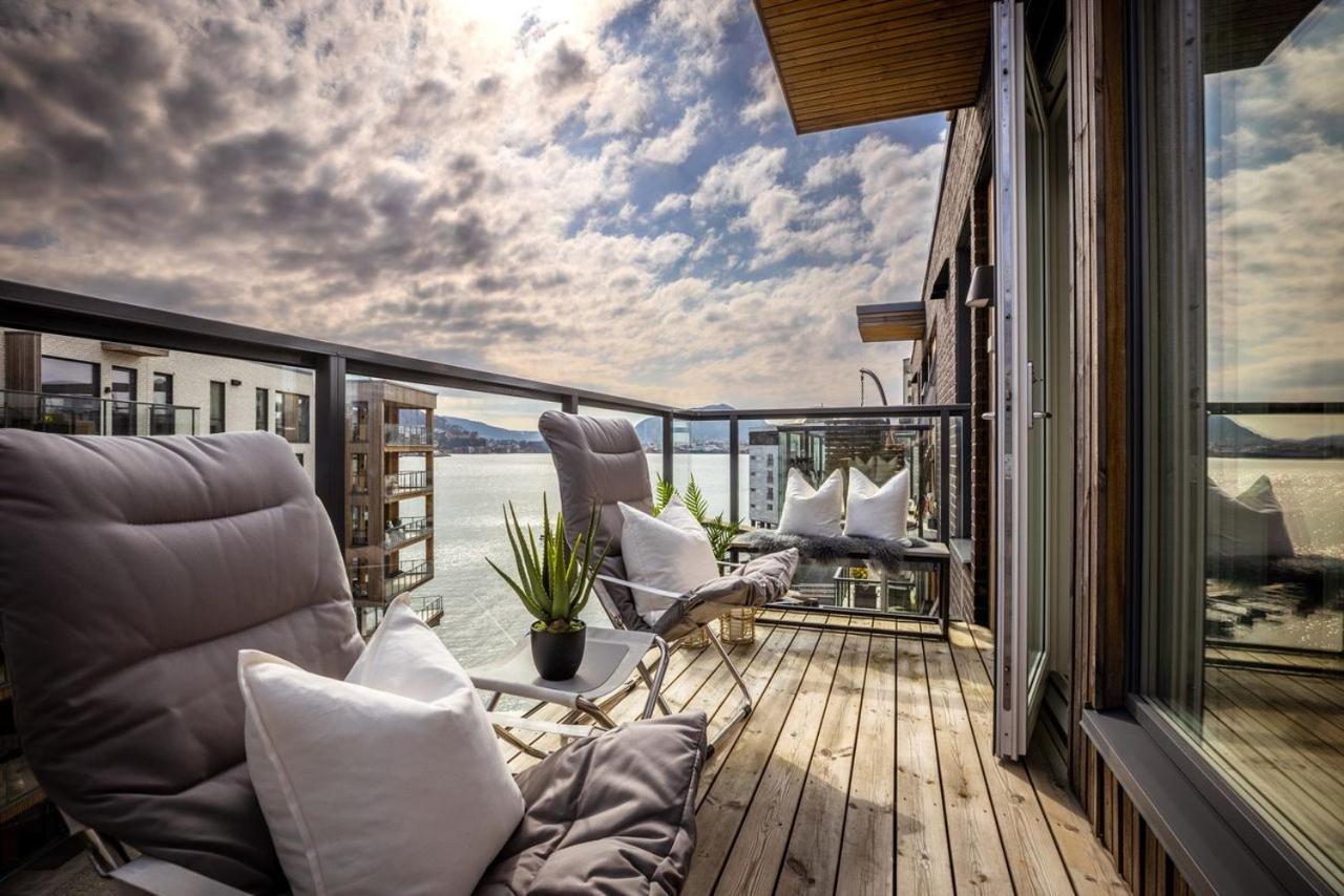 New Penthouse Apartment With Sea View In Bergen Centrum Luaran gambar